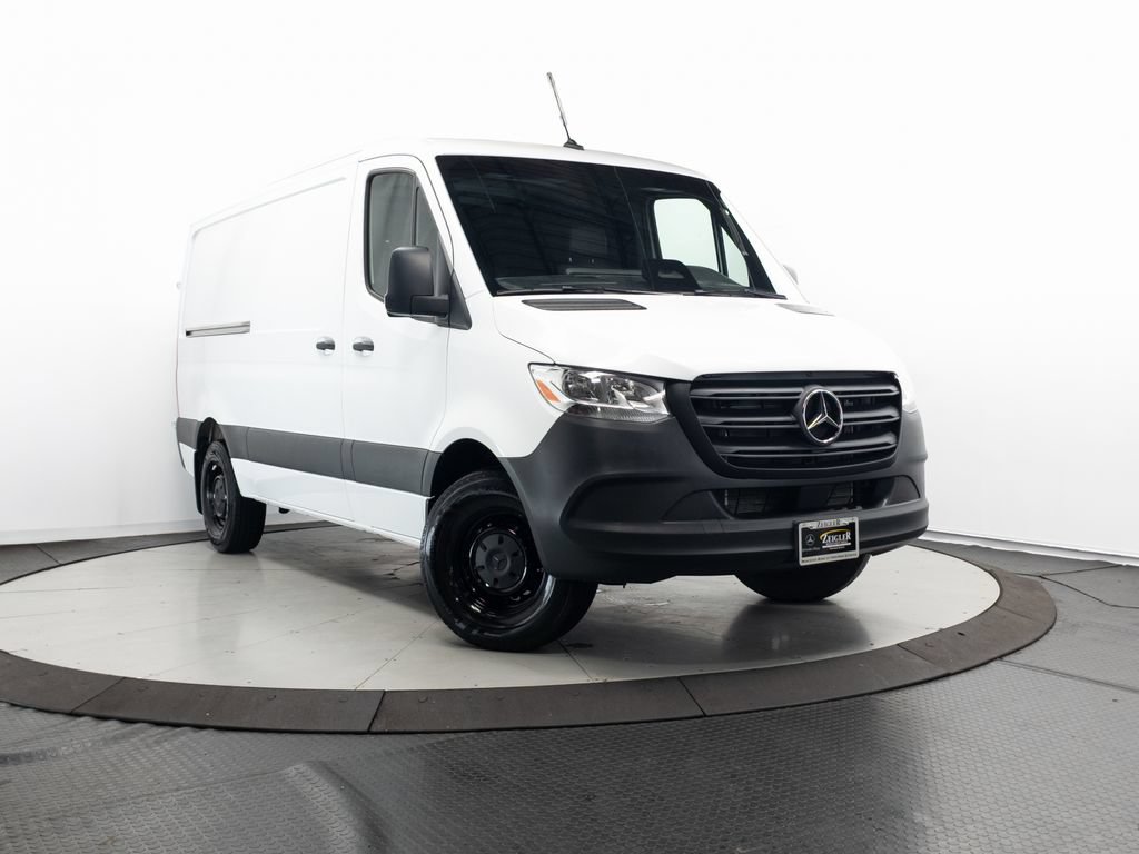 Used 2026 Mercedes-Benz Sprinter 2500 image 1