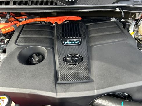 Used 2023 Toyota Tundra Capstone AWD/4WD image 30