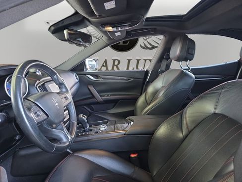 Used 2017 Maserati Ghibli image 9