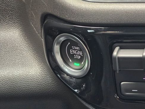 Used 2022 GMC Sierra 1500 SLT w/ SLT Premium Plus Package image 36