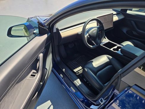 Used 2021 Tesla Model 3 Standard Range Plus RWD image 19