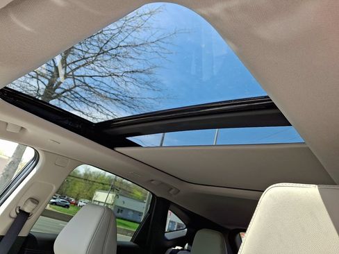 Certified 2025 Nissan Murano SL AWD/4WD image 15