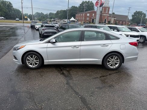Used 2016 Hyundai Sonata SE FWD image 5