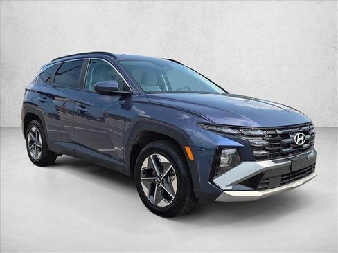 Used 2025 Hyundai Tucson SEL AWD/4WD image 3