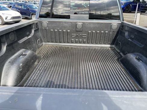 Used 2017 GMC Sierra 1500 SLE w/ Elevation Edition AWD/4WD image 16
