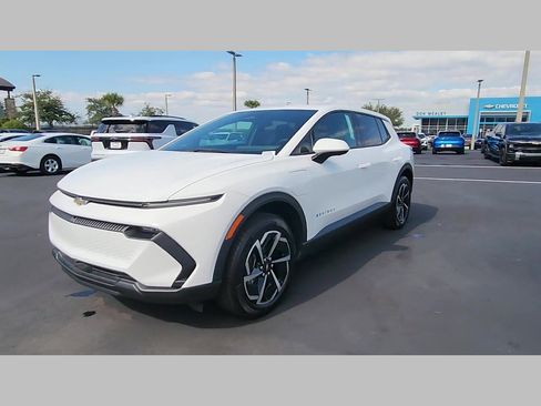 New 2026 Chevrolet Equinox EV LT image 25