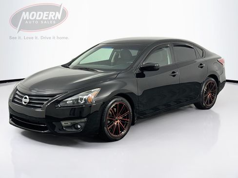 Used 2014 Nissan Altima 2.5 SV FWD image 1