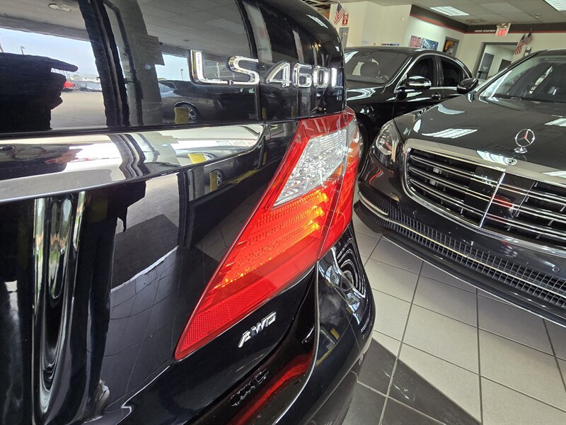 Used 2011 Lexus LS 460 L w/ Luxury Pkg AWD/4WD image 31
