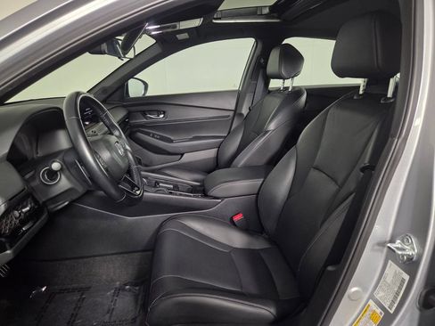 Used 2025 Honda Accord Sport image 8