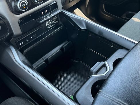 Used 2019 RAM 1500 Big Horn AWD/4WD image 20