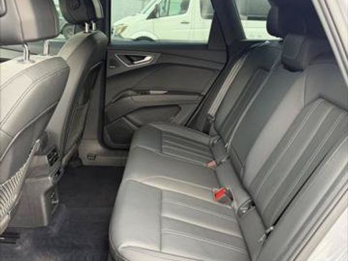 Used 2023 Audi Q4 e-tron Premium Plus w/ Premium Plus RWD image 17