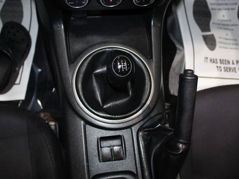 Used 2014 MAZDA MX-5 Miata Sport RWD image 18
