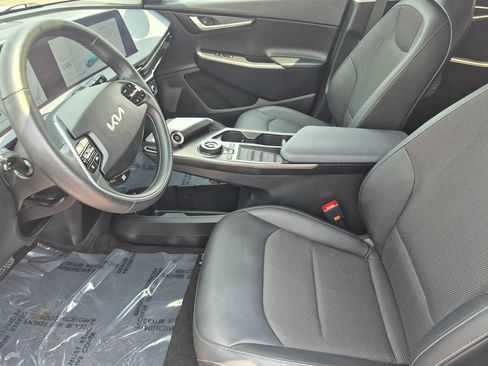 Certified 2024 Kia EV6 Light AWD/4WD image 12