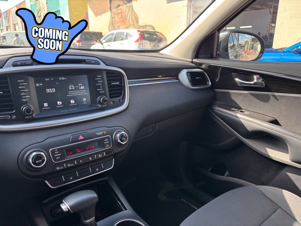 Used 2019 Kia Sorento FWD w/ LX Convenience Package image 11