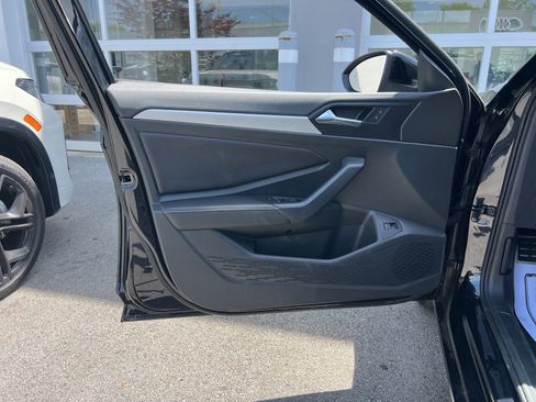 Used 2025 Volkswagen Jetta Sport FWD image 23