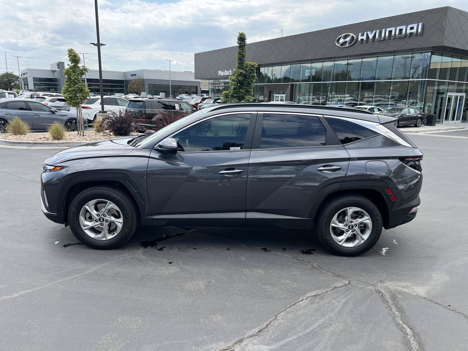 Used 2022 Hyundai Tucson SEL w/ Cargo Package AWD/4WD image 19
