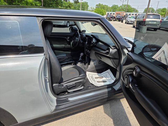 Used 2017 MINI Cooper 2-Door Hardtop FWD image 39