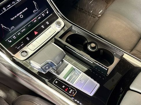 Used 2022 Audi A8 L 3.0T w/ Executive Package image 16