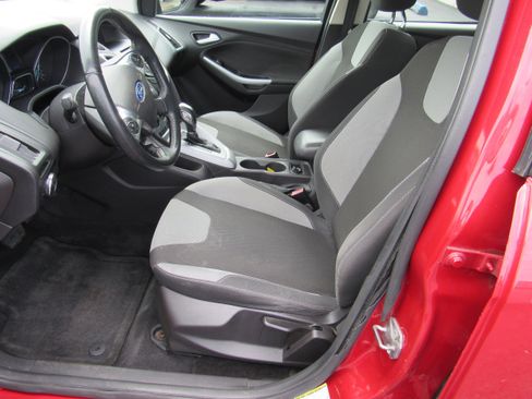 Used 2012 Ford Focus SE FWD image 21