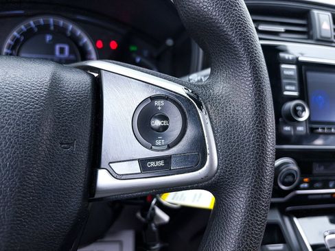 Used 2018 Honda CR-V LX image 25