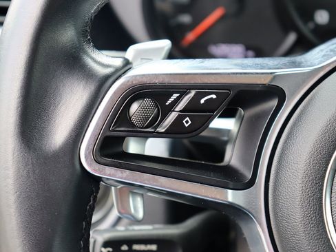 Used 2019 Porsche 718 Cayman image 14