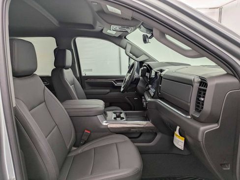 New 2025 Chevrolet Silverado 3500 LTZ w/ LTZ Convenience Package AWD/4WD image 25