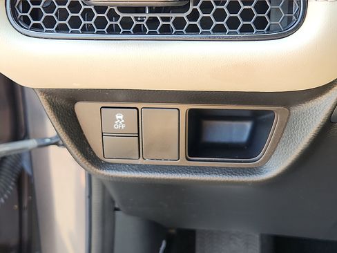 Used 2023 Honda HR-V LX image 25