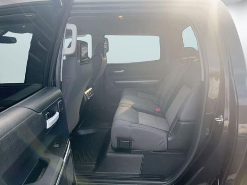 Used 2016 Toyota Tundra SR5 w/ SR5 Upgrade Package image 14