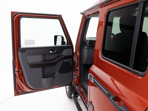 Used 2025 INEOS Grenadier AWD/4WD image 10