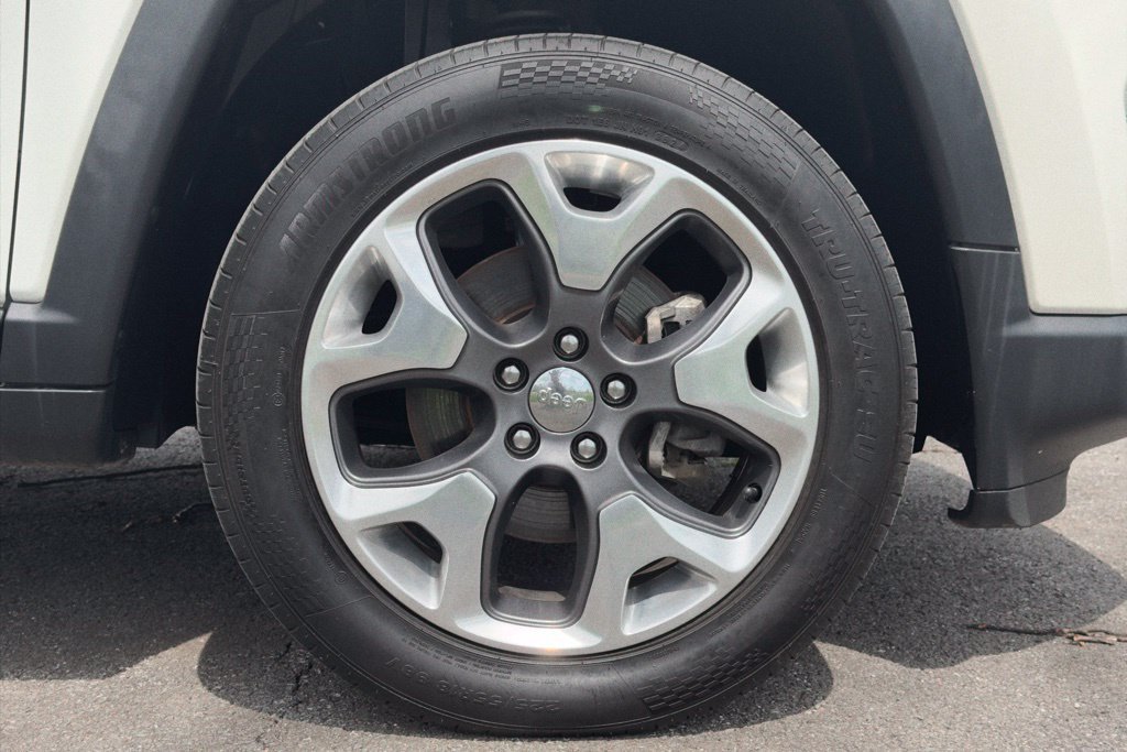 Used 2021 Jeep Compass Limited AWD/4WD image 24