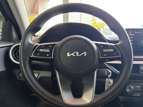 Used 2023 Kia Forte LXS FWD image 21