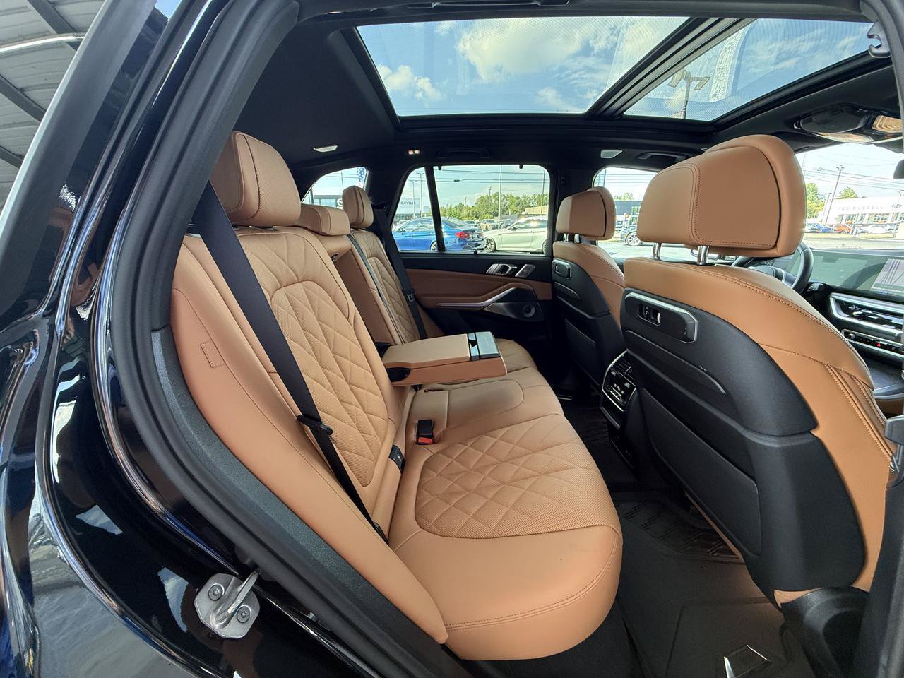 Used 2026 BMW X5 M60i AWD/4WD image 37