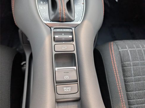 Used 2026 Honda HR-V Sport image 25
