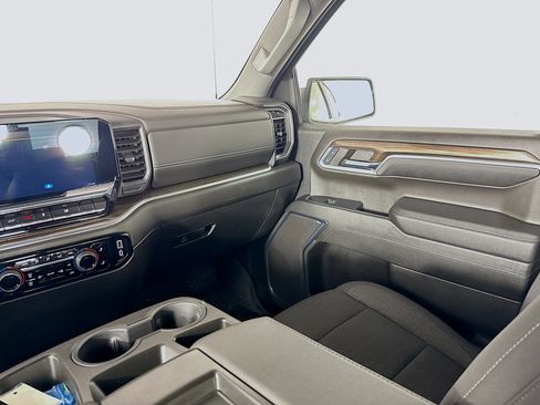 Used 2024 Chevrolet Silverado 1500 LT w/ Protection Package image 28