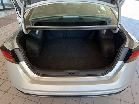 Used 2026 Nissan Altima 2.5 SV FWD image 25