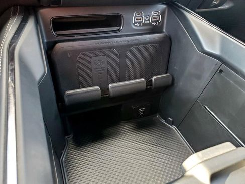 Used 2022 RAM 1500 Limited w/ Body-Colour Bumper Group image 8