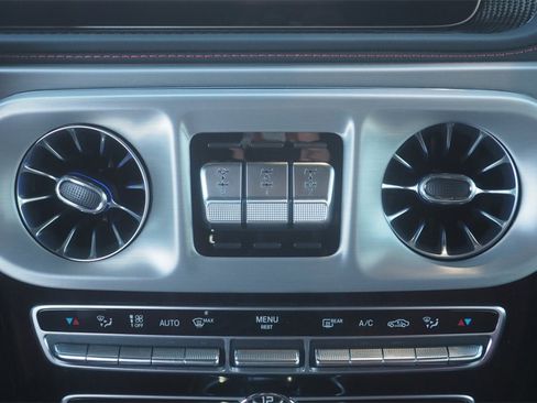 Used 2022 Mercedes-Benz G 63 AMG Squared image 19