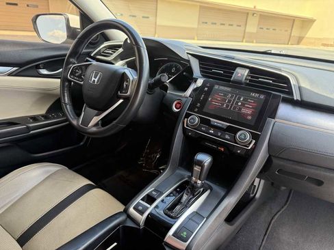 Used 2017 Honda Civic EX-L image 18