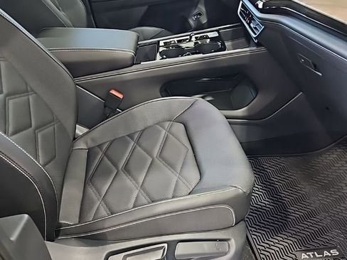 New 2026 Volkswagen Atlas SE AWD/4WD image 13