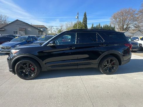 Used 2023 Ford Explorer ST w/ Equipment Group 401A image 8