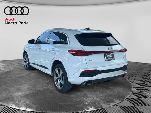 Used 2025 Audi Q5 Premium Plus AWD/4WD image 3