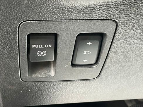 Used 2016 Ford F150 XLT w/ Equipment Group 302A Luxury image 31