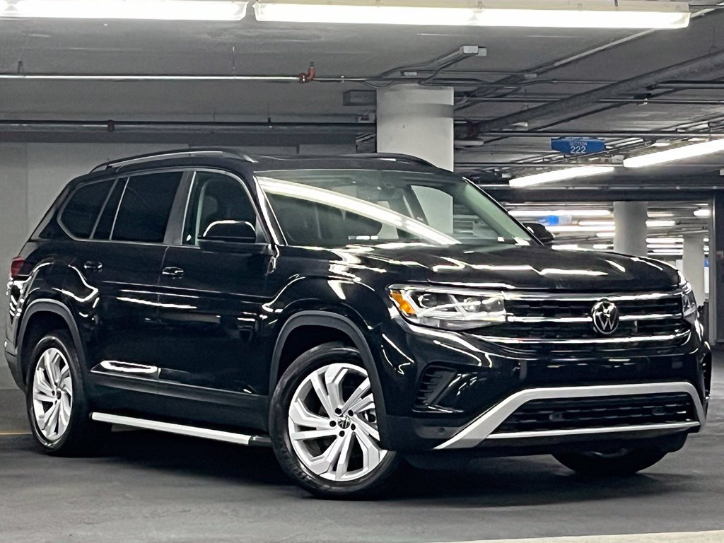 Used 2023 Volkswagen Atlas SE w/ Panoramic Sunroof Package FWD image 2