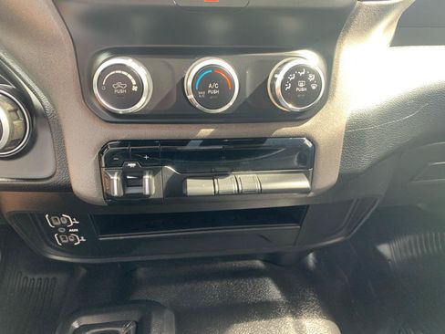 Used 2022 RAM 2500 Tradesman AWD/4WD image 26