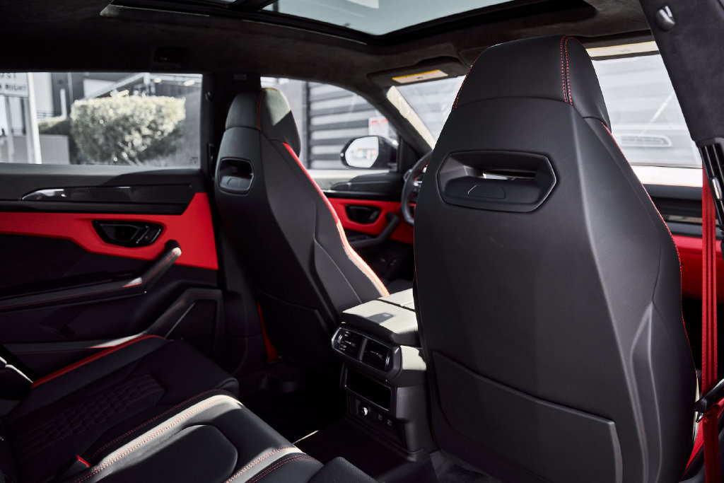 Used 2024 Lamborghini Urus S AWD/4WD image 43
