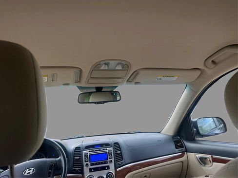 Used 2009 Hyundai Santa Fe SE FWD image 19