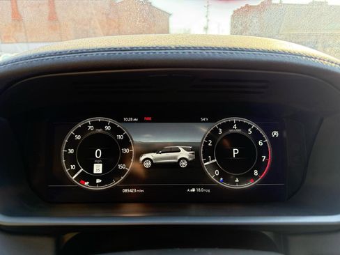 Used 2018 Land Rover Discovery HSE Luxury image 15
