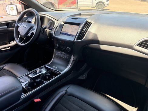Used 2020 Ford Edge ST-Line FWD image 11