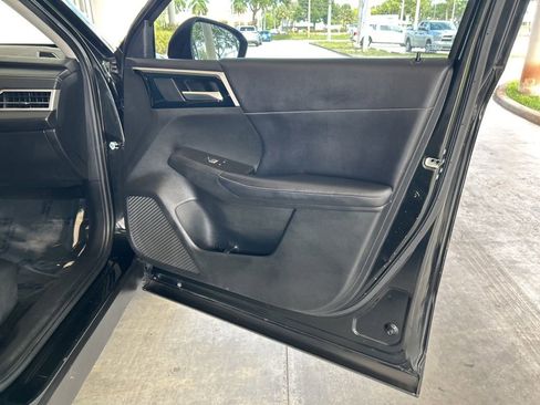 Used 2023 Mitsubishi Outlander SE FWD image 25