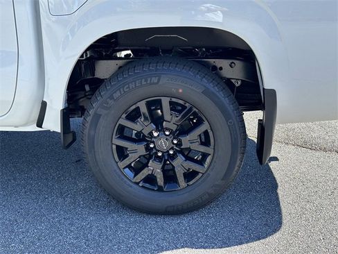 New 2026 Nissan Frontier SV w/ SV Convenience Package image 12